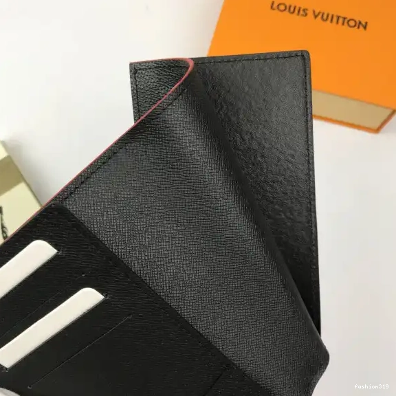COVER Louis PASSPORT Vuitton 0407